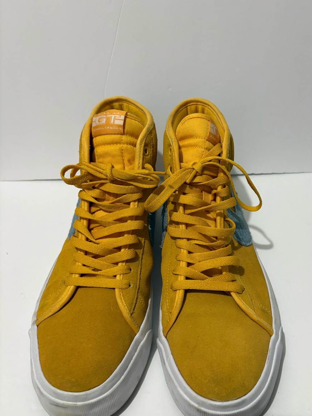 Grant Taylor x Nike SB Zoom Blazer Mid Pro GT 'University Gold Denim' sneakers